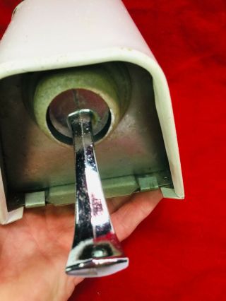 Vintage Boraxo Powdered Soap Dispenser Wall Mount Gas Station School Bathroom 7