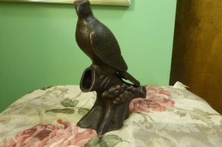 Vintage Antique Bronze Or Spelter Statue - Hawk Perched On A Tree Stump Ex Cond
