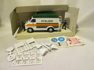 1983 Matchbox Superkings K - 99 Dodge Polizei (police Van) Figures,  Signs & Decals