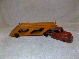 VINTAGE DIECAST - - 40 ' s CAR TRANSPORT by TOOTSIE TOY of USA - - 9 1/2 