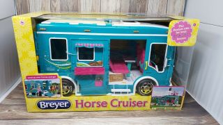Breyer Horse Cruiser Traditional Size Horse Trailer