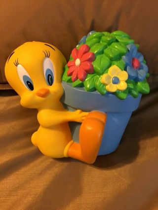 Vintage 1998 Warner Bros Looney Tunes Tweety Bird Flower Pot Coin Bank
