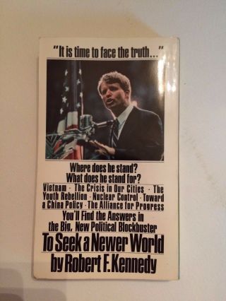 To Seek a Newer World by Robert F.  Kennedy (Paper Back) 235 pages (Rare) 1968 3