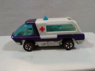 1970 Hot Wheels Redline " The Heavyweights " Ambulance In Purple,  No Rear Door