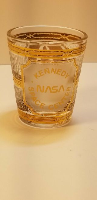 Kennedy Space Center 2 Bush Gardens Willamsburg Va.  22K Gold By Culver Shot glas 3