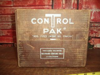 Vintage 1960s WAWA TURNER WESCOTT PA Diary Farms Milk Bottle CardBrd Crate Box 7