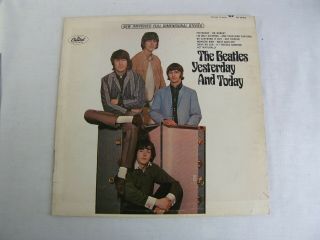 Beatles Yesterday And Today 1966 Lp Vinyl Record Album Trunk Re Capitol St 2553