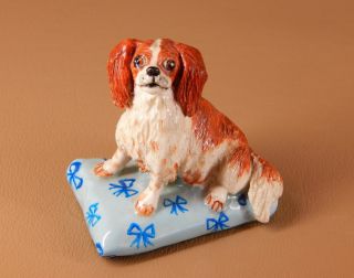 Vintage Signed Basil Matthews Spaniel Brown &white Dog On A Blue Pillow Figurine