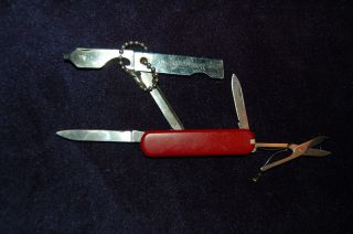 2 Pocket Knives Manicure Howard Johnson 