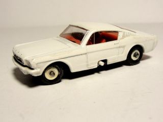 Lesney Matchbox Superfast No.  8 Ford Mustang In White Rw With " Autosteer "