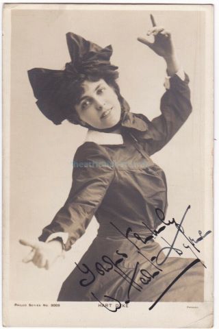 D’oyly Carte Opera.  Stage Actress.  Winifred Hart Dyke.  Signed Postcard