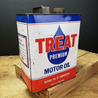 Vintage Two Gallon Treat Motor Oil Can Petroliana