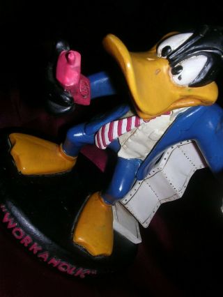 Daffy Duck Statue,  " Workaholic,  " 8 In. ,  Off 