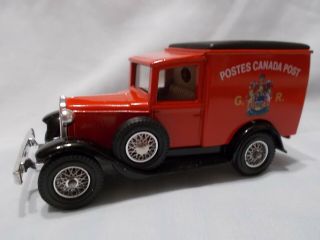 MATCHBOX MODELS OF YESTERYEAR Y22 - 1 1930 FORD MODEL A VAN CANADA POST ISSUE 4 2