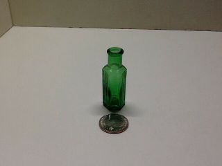 Tiny Antique 1/4 Oz.  Emerald Green Not To Be Taken Poison Bottle. 5