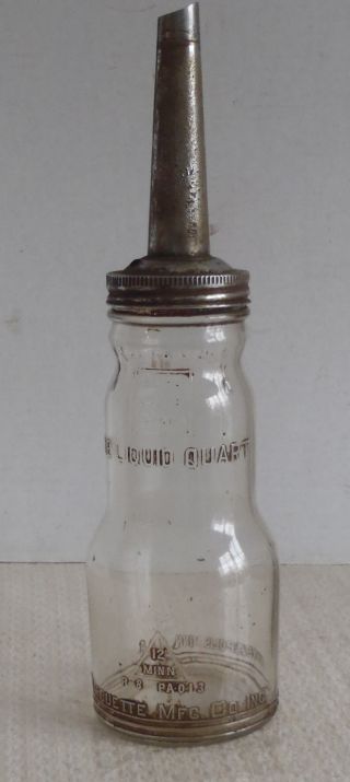 Vintage Embossed Marquette Mfg Motor Oil Vintage Glass Quart Bottle W Spout
