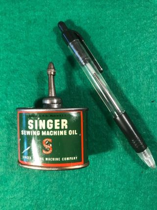 Vintage Singer Sewing Machine Oil 1.  5 Oz.  Tin With Lead Top - Made In The Usa