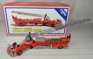 Corgi C1143/2 American Lafrance Aerial Ladder Fire Truck 11 " Long W/box