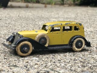 Vintage Tootsietoy 1930 ' s Graham Series Car 0613 Yellow & Black 6 Wheel Sedan 5