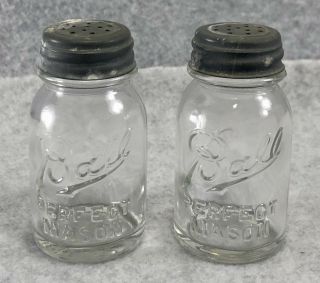Early Ball Perfect Mason Jar Salt & Pepper Shakers 2.  75 " Orig.  Zinc Lids Rare