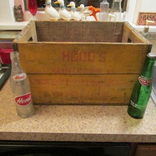 Owosso,  Mich.  Hoods Owosso Bottling Wooden Crate & 2 Bottles Michigan Mi