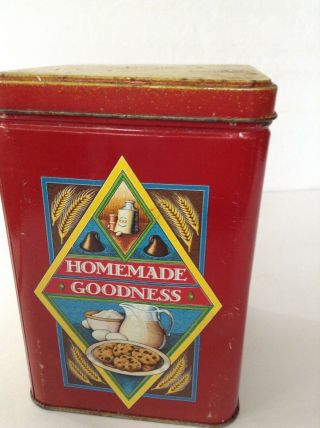 Vintage Nestle Toll House metal cookie tin Home made goodness,  Morsels semi sweet 4