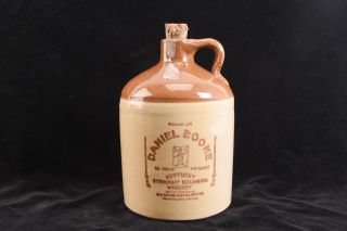 Daniel Boone Kentucky Straight Bourbon Whiskey Liquor Stoneware Jug 1974 V78