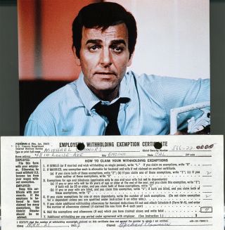 Mike Connors Signed W - 4 Form (1969) W/ 5x7 Photo From His Tv Show,  " Mannix "