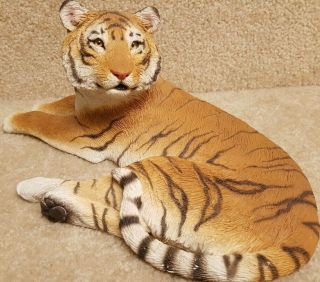 2001 Sandicast Hand Painted Sculpture Sandra Brue 11 " Long Bengal Tiger