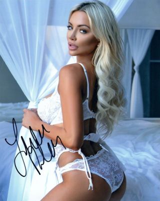 Lindsey Pelas Signed Autographed 8x10 Photo Hot Sexy Playboy Playmate Model