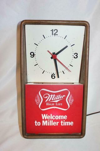 Vintage Plastic Miller High Life Light Up Beer Sign Clock Welcome To Miller Time