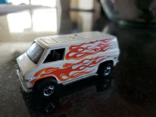 1974 Hot Wheels Chevy Van White With Red Flames Rare Variation Read