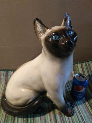 Adorable Vintage Large Siamese Cat.  Hand Painted Statue Figurine