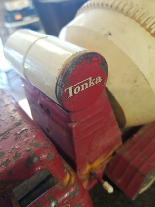 VINTAGE RED AND WHITE TONKA TRUCK CEMENT MIXER 3
