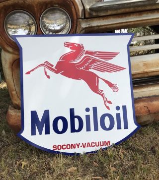 Antique Vintage Old Style Mobil Sign Socony - Vacuum