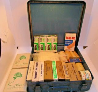 Nielsen Metal Case First Aid Kit Looks Completely Vintage