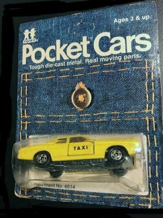 Tomy Tomica Pocket Cars Dodge Taxi No.  139 - F18 On Card