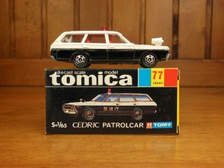 TOMY Tomica 77 NISSAN CEDRIC Patrol car,  Made in Japan vintage pocket car Rare 3