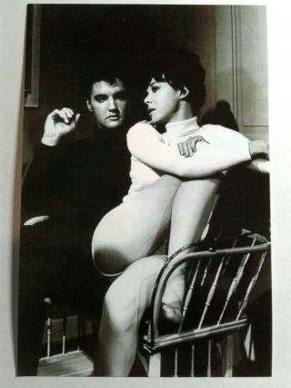 Dodie Marshall Hand Signed On The Back Of 4x6 Photo With Elvis Presley - Rare