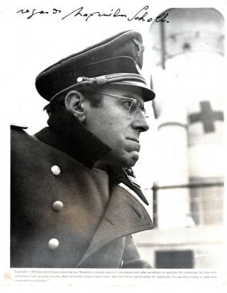 Oscar Winner German Actor Maximilian Schell,  Signed Vintage Photo.