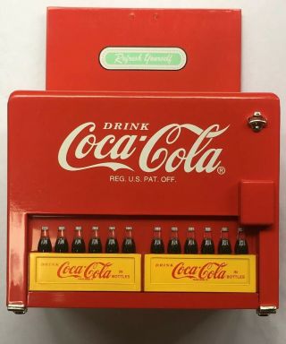 1997 Coca Cola Musical Collectible Bank 271004