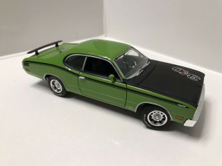 Johnny Lightning 1971 Plymouth Duster 340 1:24 Scale 