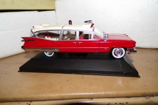 1959 CADILLAC MILLER METEOR AMBULANCE 1:43 SCALE O SCALE ATLAS 6