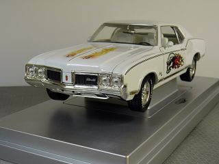 1/18 Scale 1970 Oldsmobile Cutlass Sx Car With Flames By American Muscle
