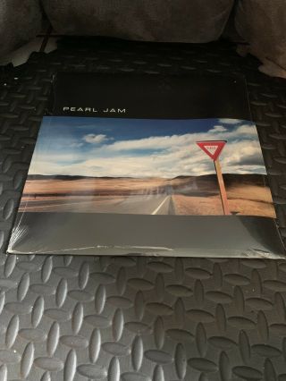 Pearl Jam (1998 First Pressing Vinyl Lp) - Yield (die Cut Cover) Still