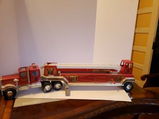 Vintage 1988 Tonka Hook And Ladder Fire Truck.  Engine No 1 7