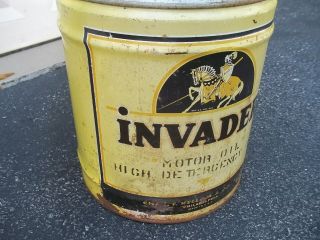 Vintage INVADER Motor Oil Gas Service Station 5 Gallon Can Knight Graphics Rare 3