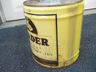 Vintage INVADER Motor Oil Gas Service Station 5 Gallon Can Knight Graphics Rare 4