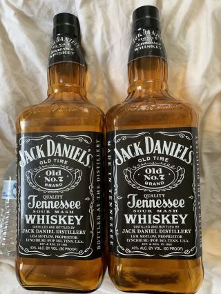 Discontinued 5 L Jack Daniels Amber Glass Display Bottle Set