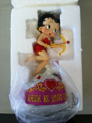 Betty Boop " I Wanna Be Loved By You " Figurine By Character Collectibles